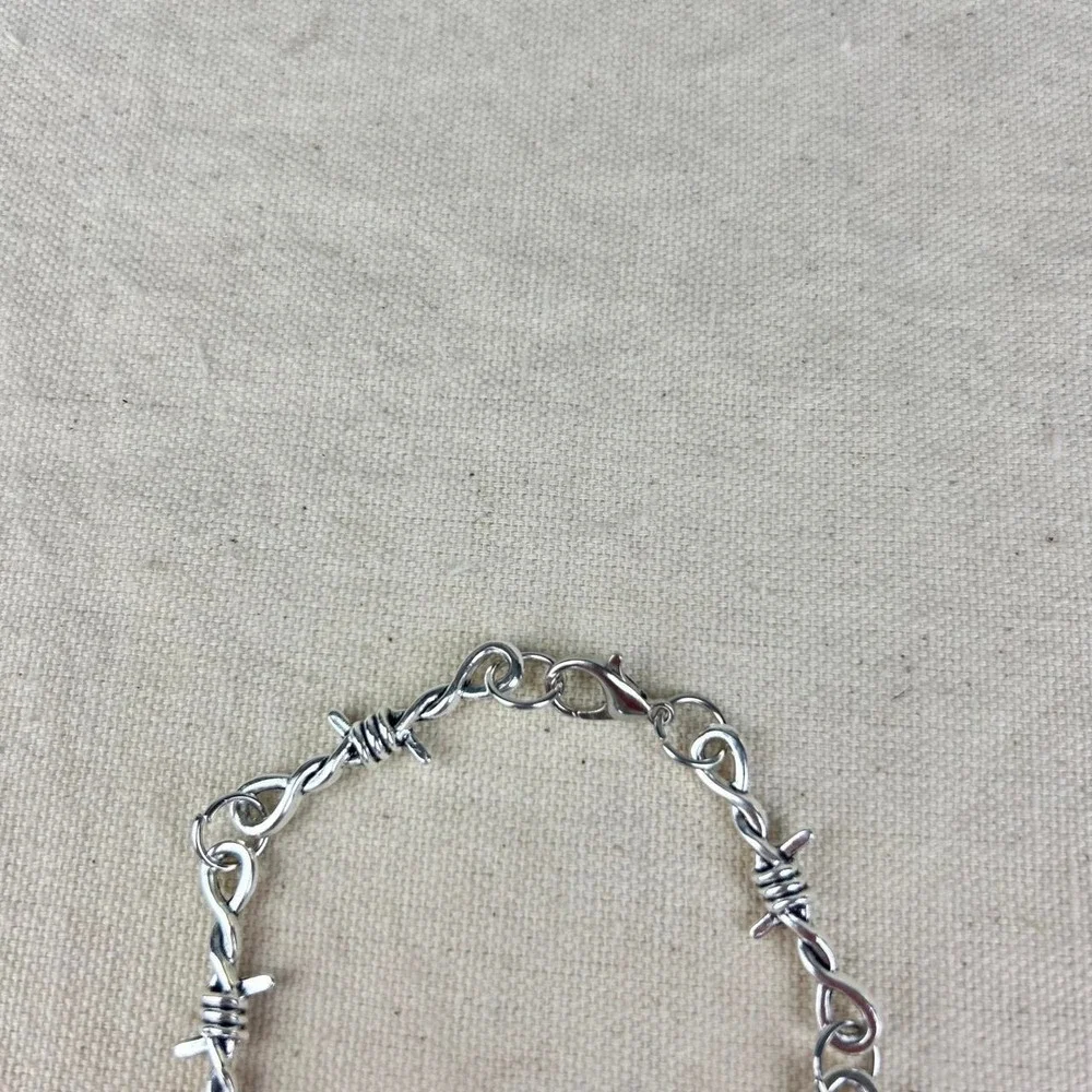Vintage style stainless steel silver barbed wire chain bracelet grunge punk